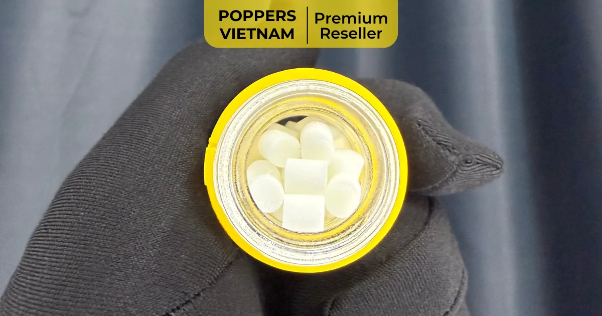 Sự Thật Về Poppers Dạng Khô vs. Dạng Lỏng: Cái Nào Tốt Nhất Cho Năm 2026?