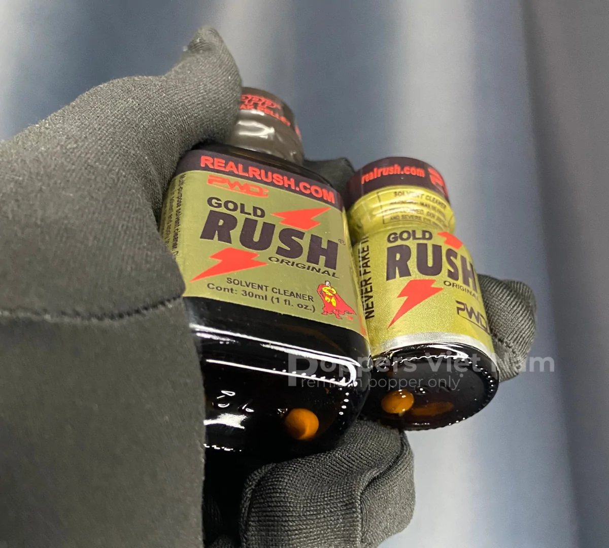 2 chai Poppers Gold Rush 10ml và 30ml tại Poppers Việt Nam - thuộc PWD