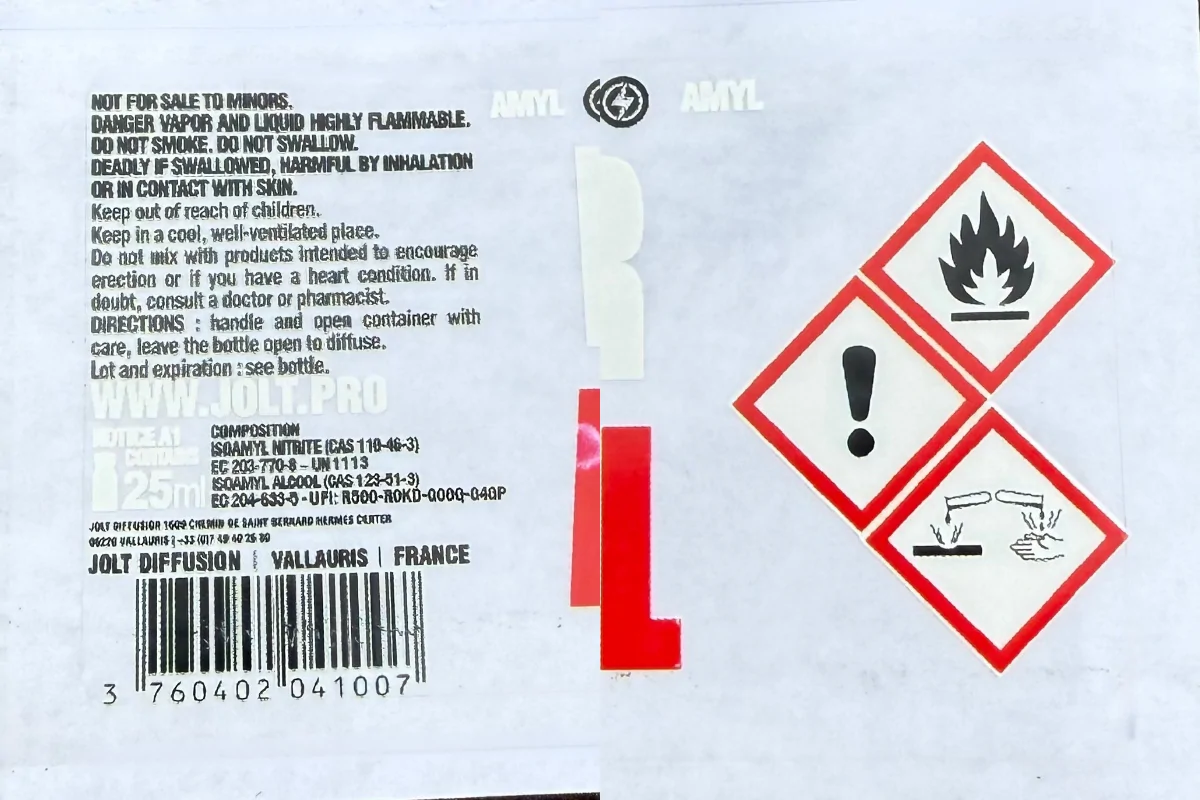 Hình ảnh là nhãn chai popper Jolt Pure Amyl 25ml. Trên nhãn chai chứa đầy đủ thông tin từ nhà sản xuất