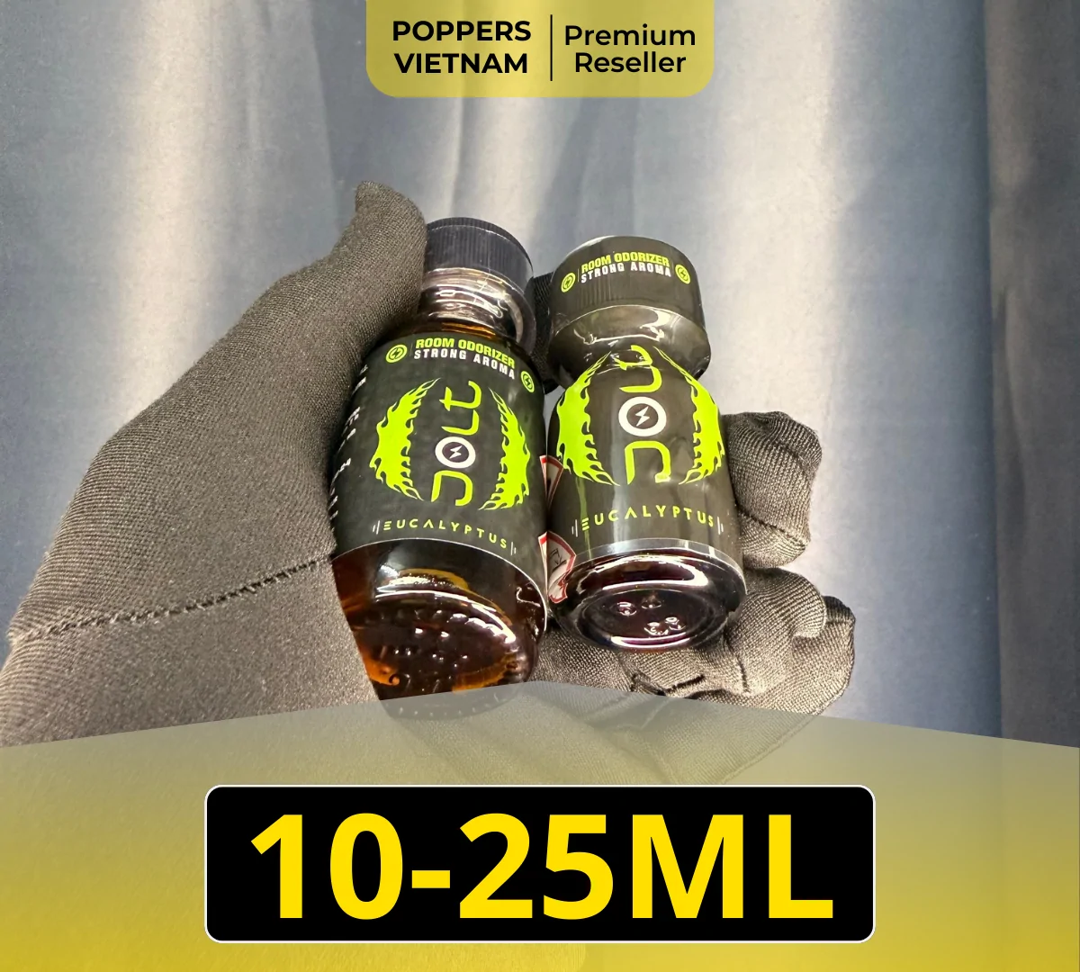 Hình ảnh là 2 chai popper Jolt Eucalyptus 10ml và 25ml với chất liệu thuỷ tinh chịu nhiệt.