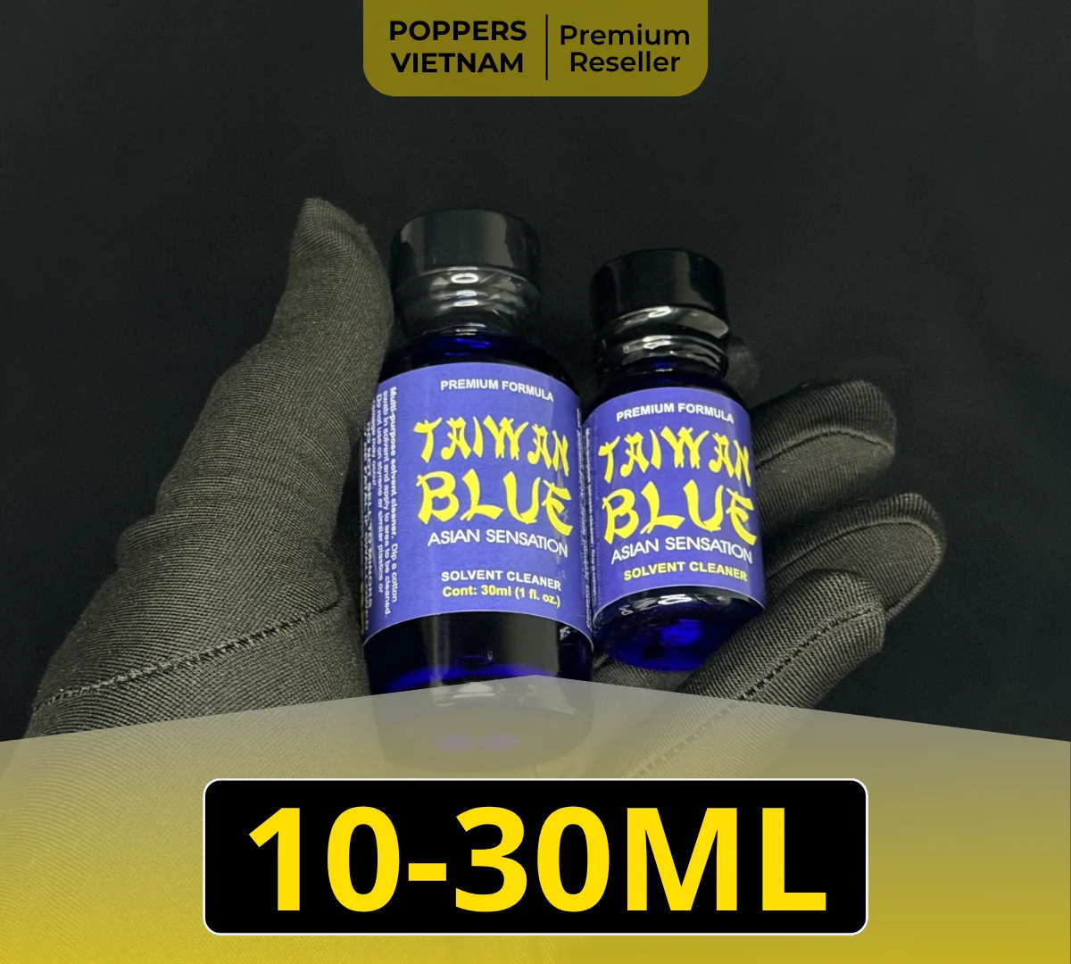 Hình ảnh là chai 2 popper Taiwan Blue với dung tích lần lượt: 10ml và 30ml. Đây là sản phẩm thứ hai của nhóm "popper mạnh". Sản phẩm có màu xanh dương là chủ đạo kết hợp với tên sản phẩm "TAIWAN BLUE" màu vàng rực rỡ.