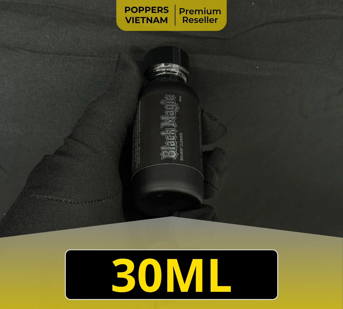 Hình ảnh là chai popper Black Magic 30ml.