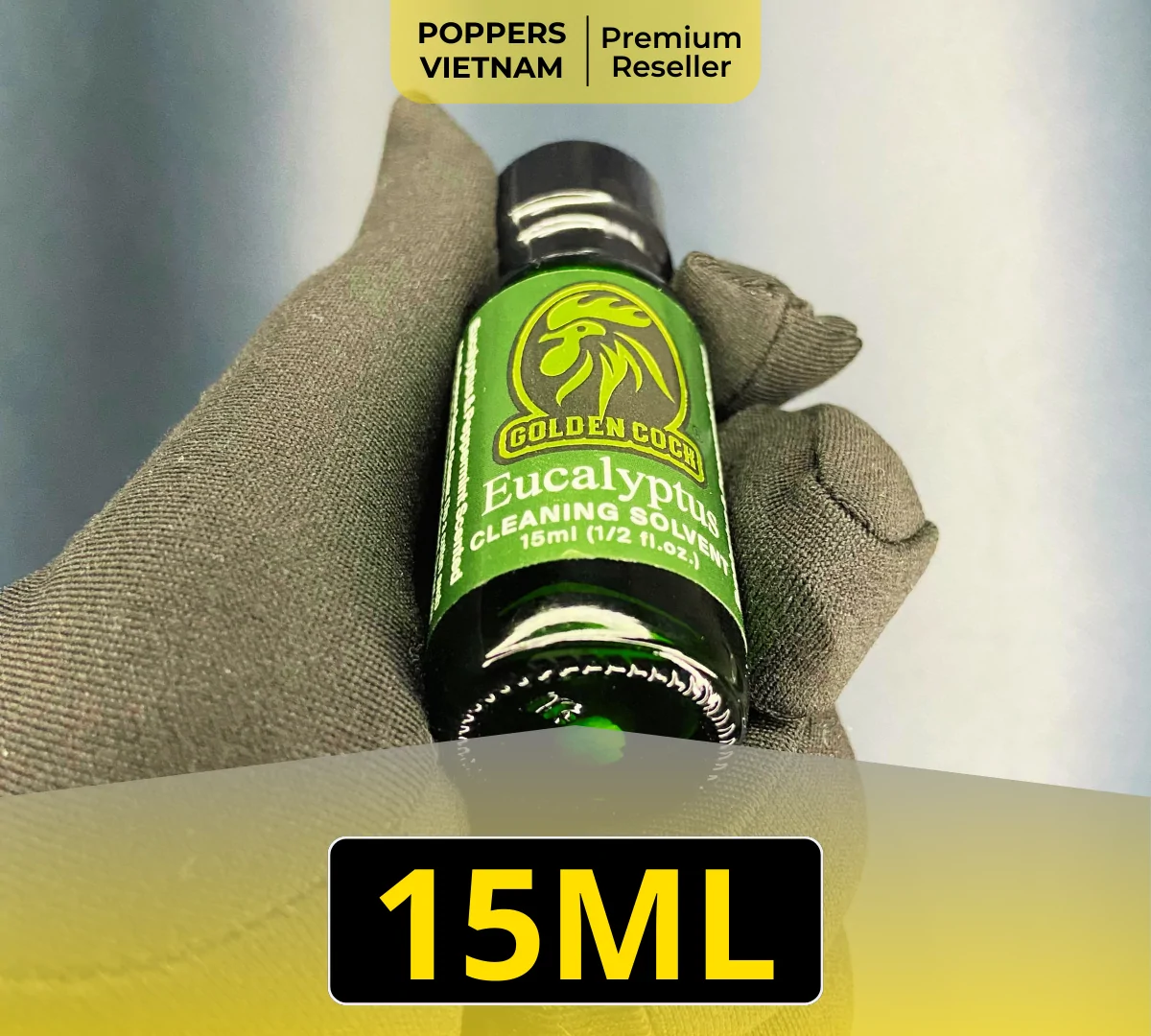 Ảnh chụp chai popper thứ ba (cuối cùng) trong nhóm thơm nhất: Golden Cock Eucalyptus 15ml. Sản phẩm này có màu xanh lá cây là chủ đạo kết hợp với logo "con Ga trống" màu vàng tươi.