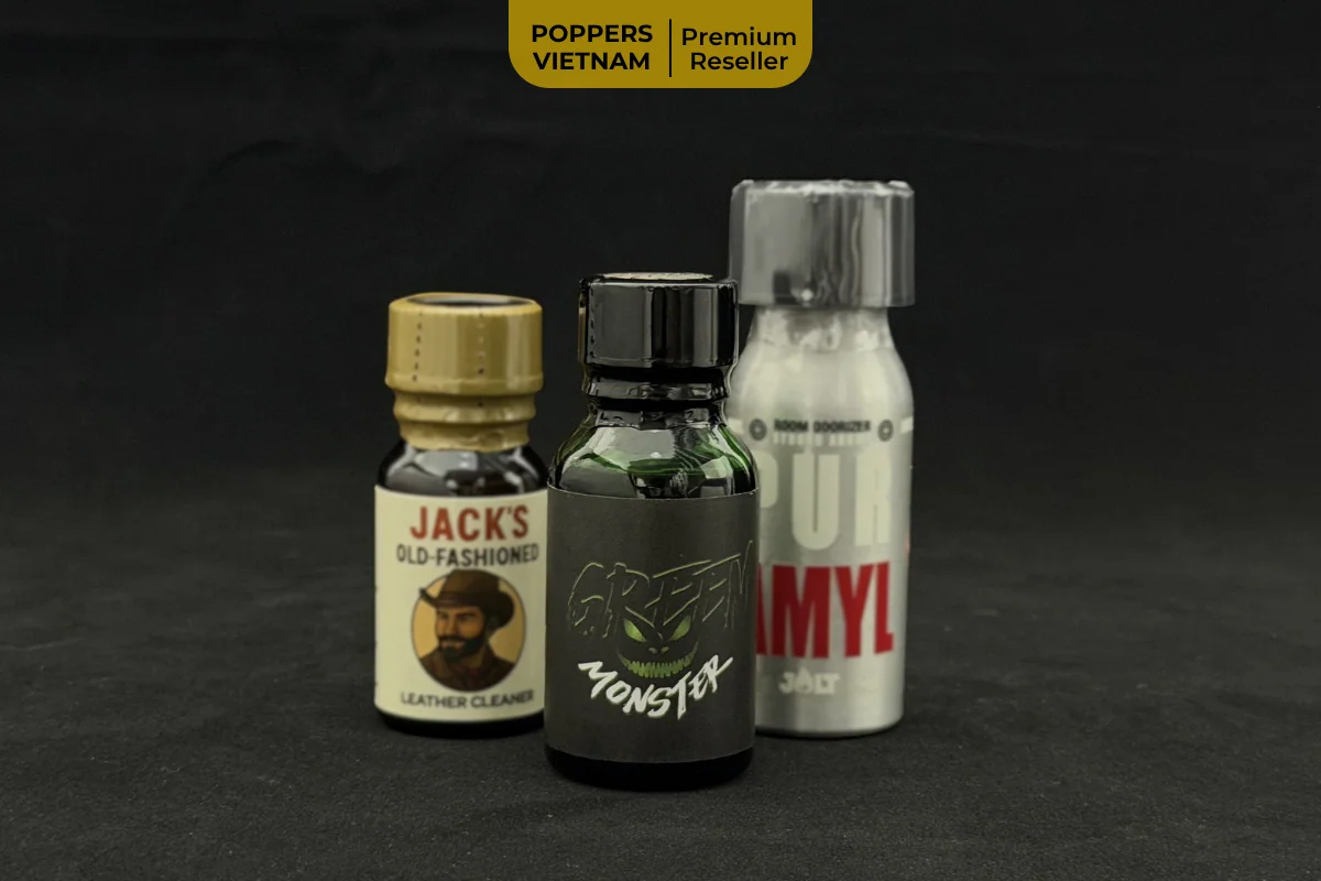 Hình ảnh là 3 chai popper phù hợp cho thủ dâm với Green Monster 15ml là điểm nhấn.