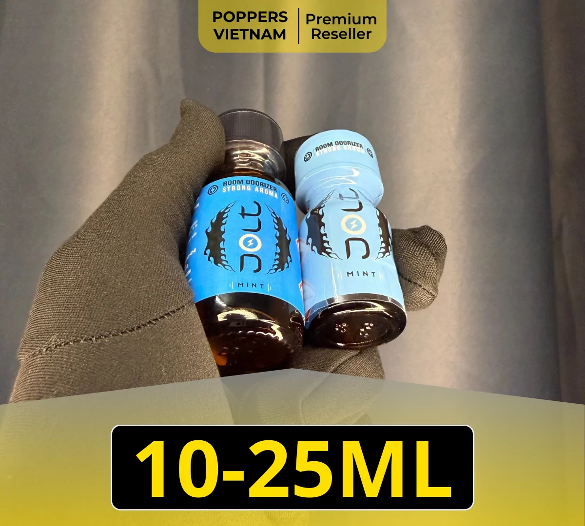 Jolt Mint Poppers (10ml & 25ml) – Icy fresh French formula at Poppers Vietnam. Distinctive blue bottles held by black gloves highlighting the Jolt Mint label.